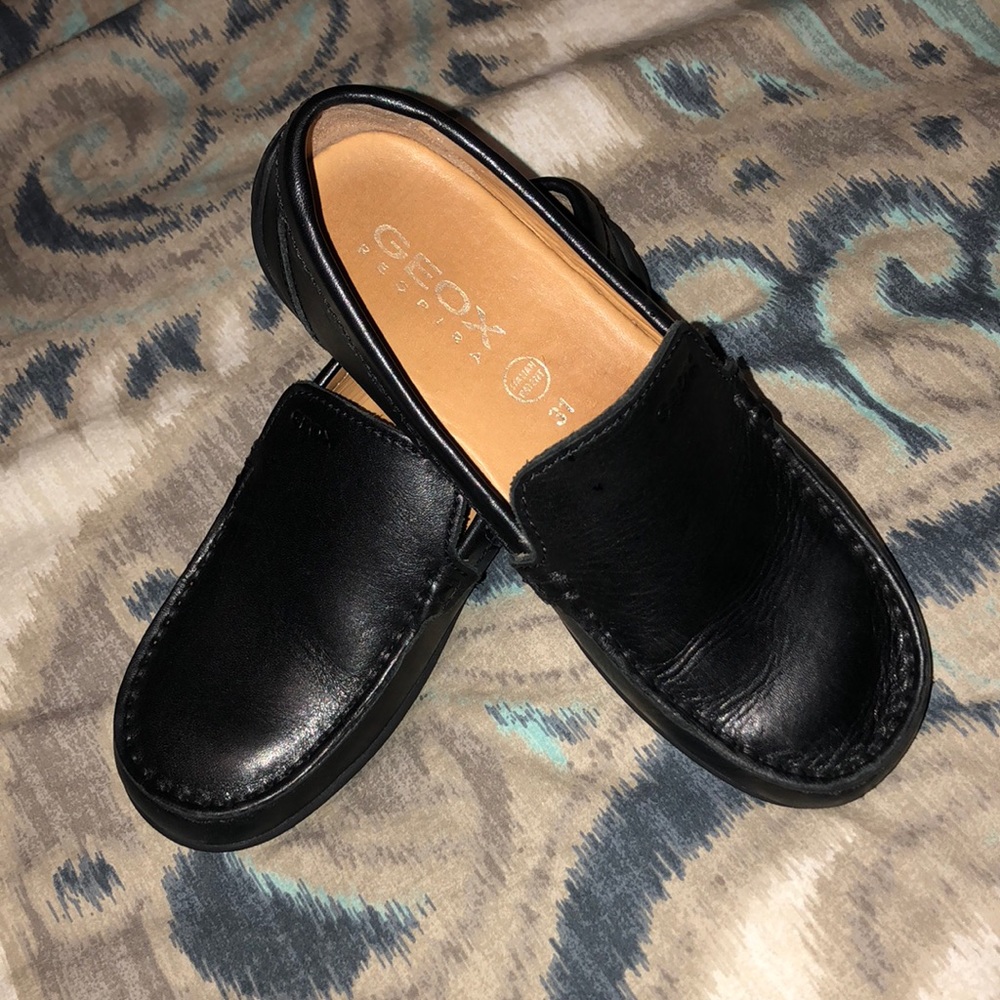 GEOX - Leather - Boys Dress Loafer - Size 31
